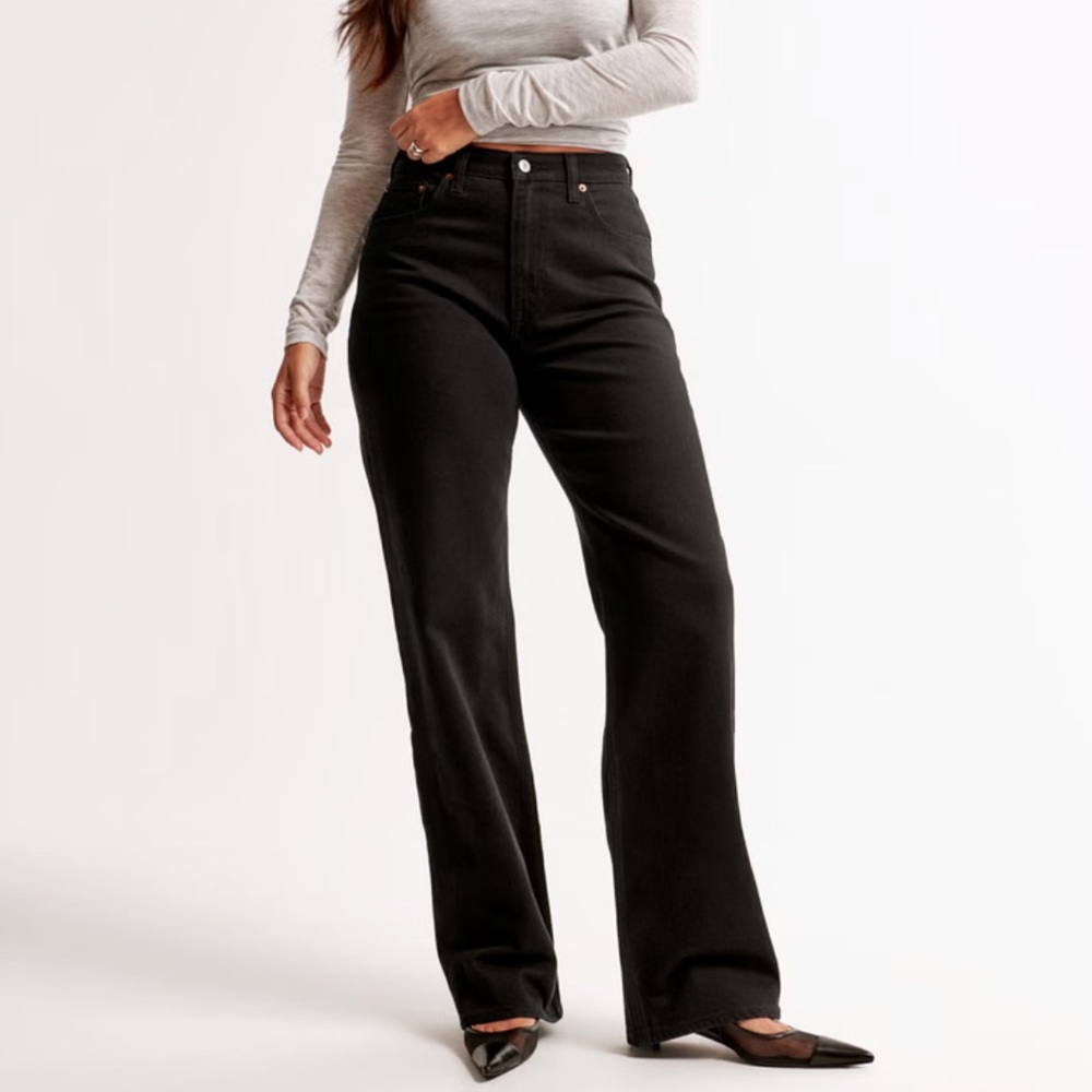 Abercrombie and fitch curve love 90’s relaxed jean